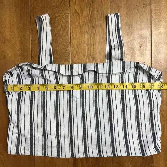 American Eagle Linen Blend Striped Crop Top Size L Grey Nautical Coastal Boho - Picture 4 of 9